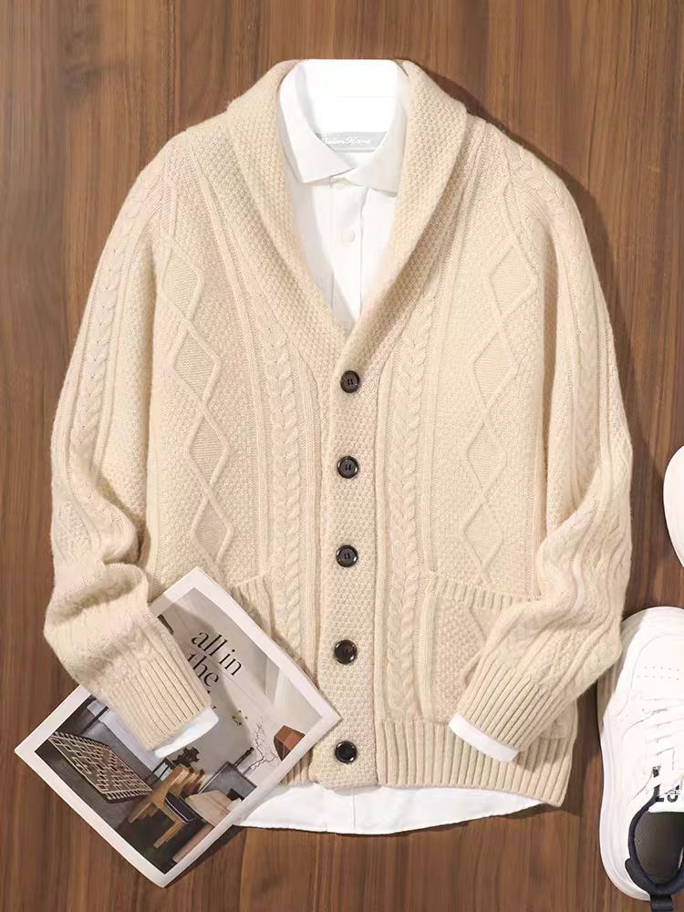 Men's knitted sweater