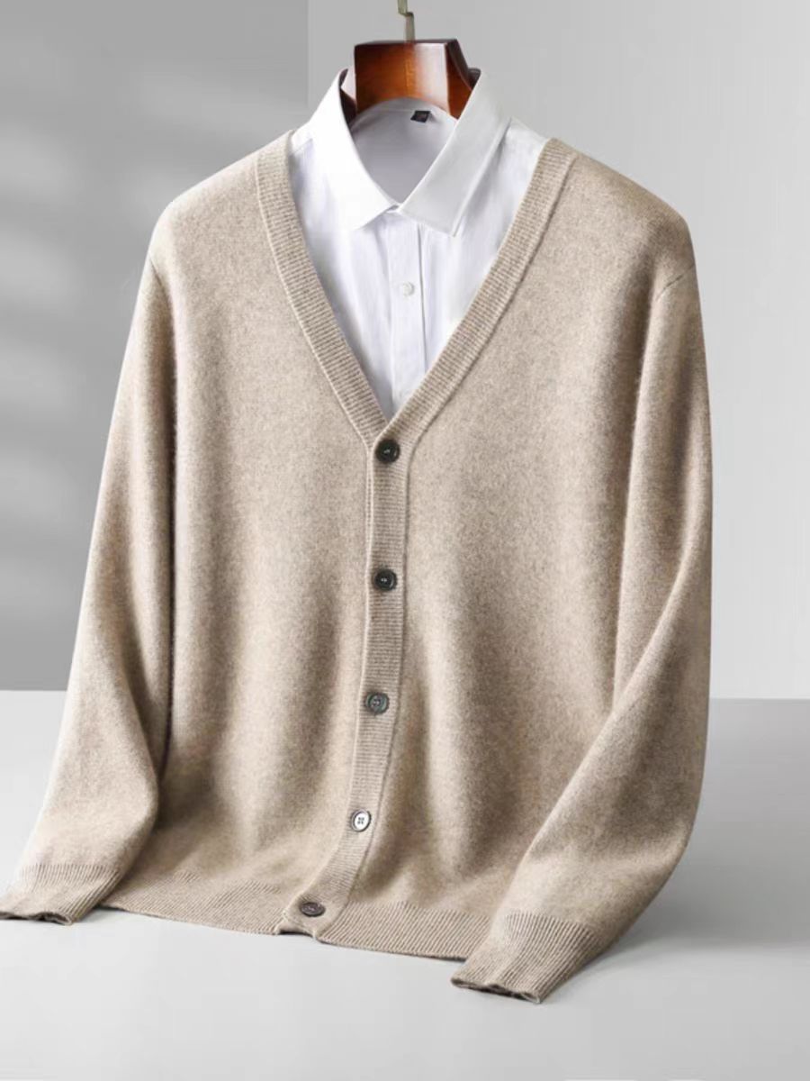 Men's knitted sweater