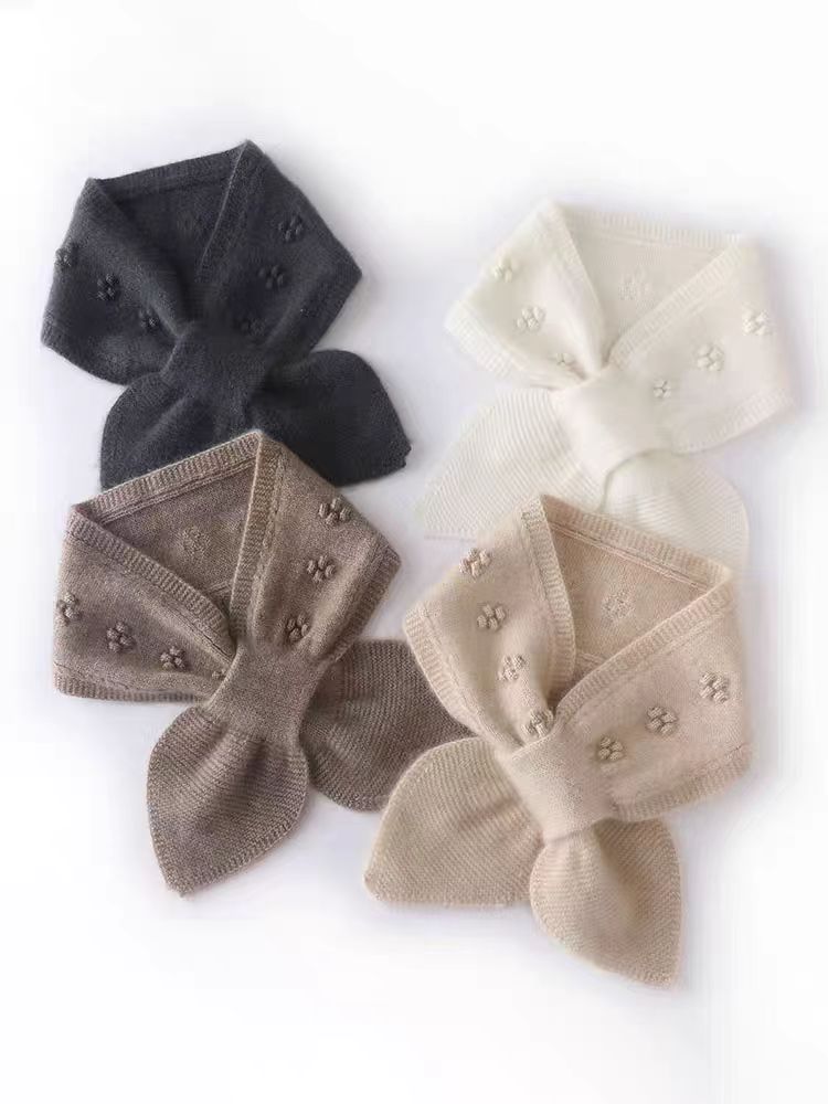 Women's Knitted Short Scarf