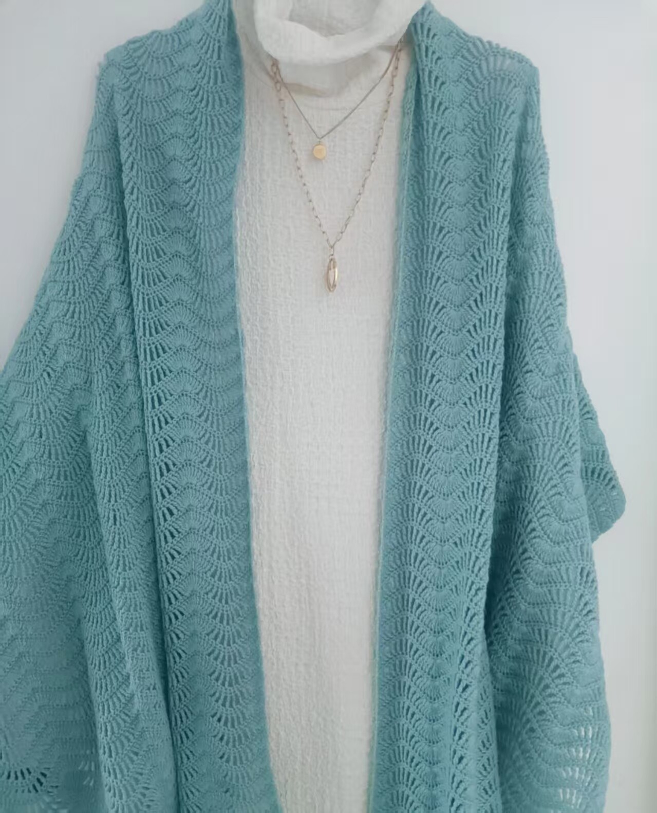 Ladies' Knitted Hollow Scarf