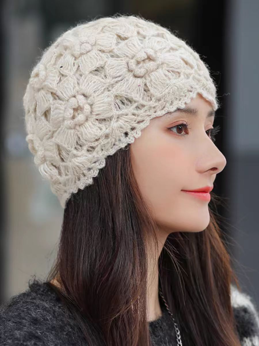 Ladies' autumn and winter knitted hats