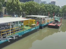 Video of the effect of ship-mounted standard belt filter press cleaning urban river silt
