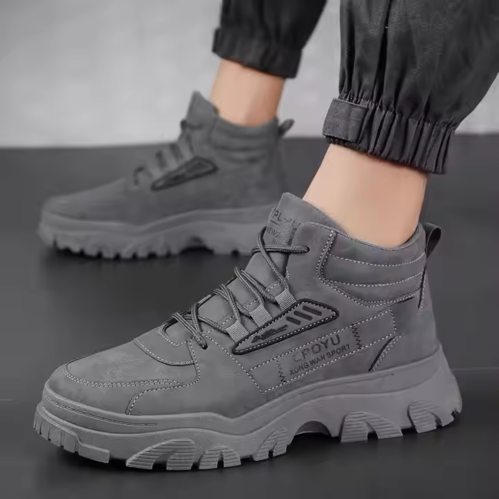The new breathable high-top cargo shoes are fashionable and versatile, non-slip, waterproof and wear-resistant, and athleisure safety shoes