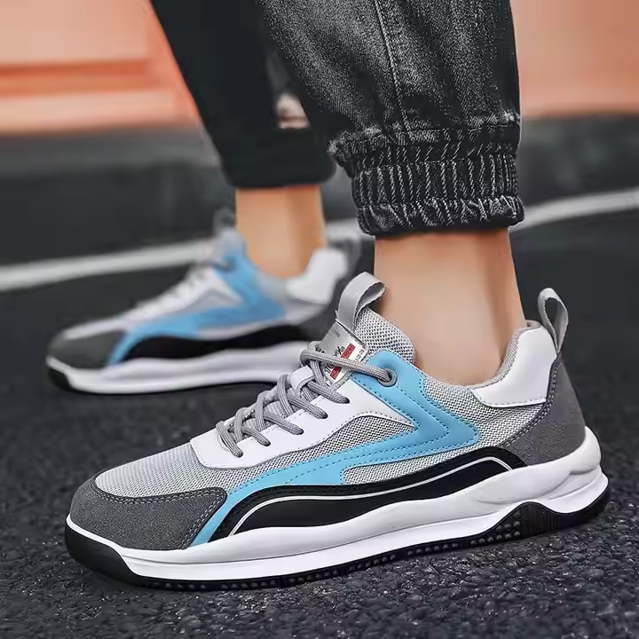 New men's breathable lace-up running shoes for summer are trendy and versatile, fashionable and casual sneakers