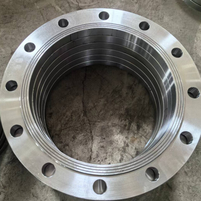 Flat welding flange