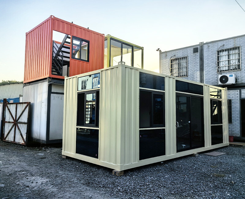 Expandable container house