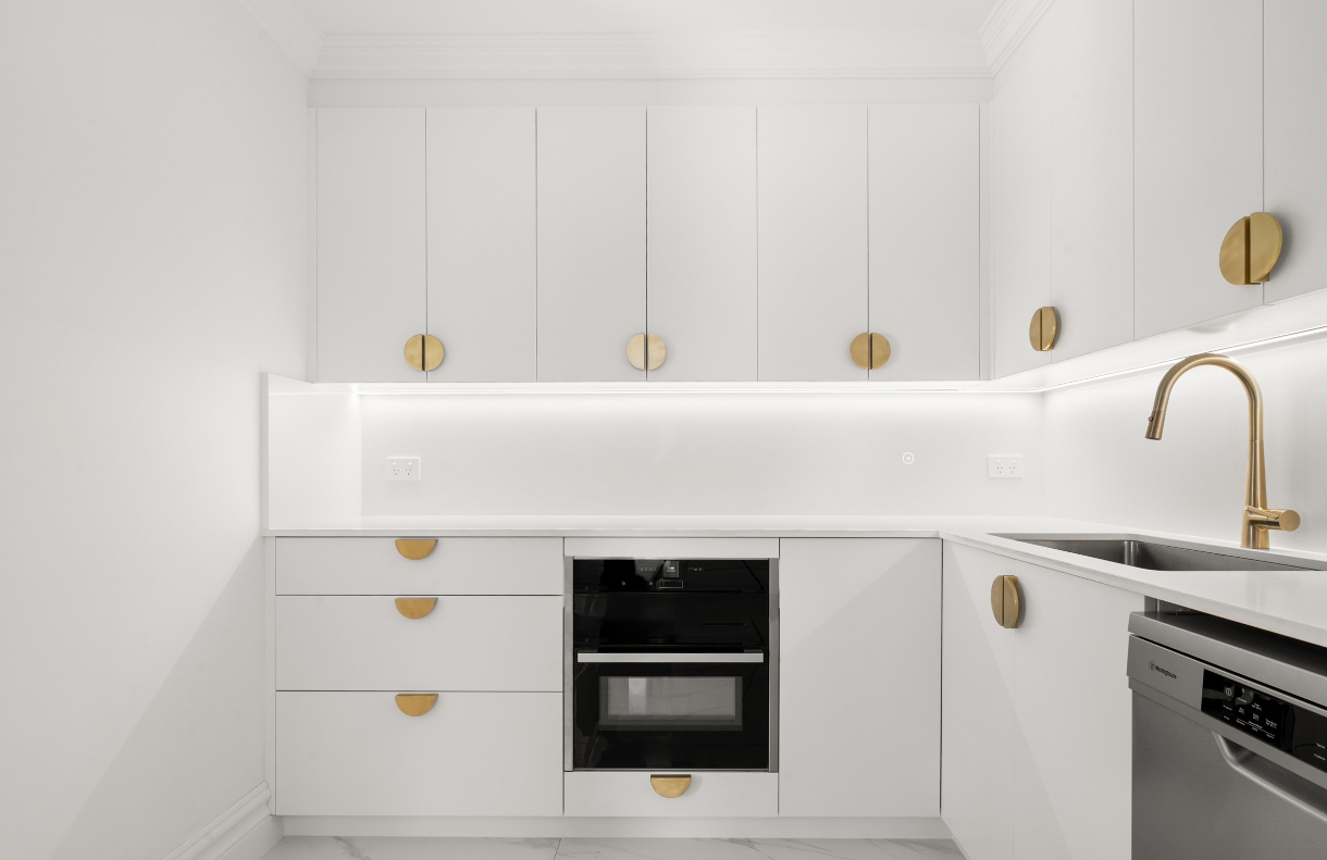 Serene Sea and Sky Inspired Interior with Crafted Floors