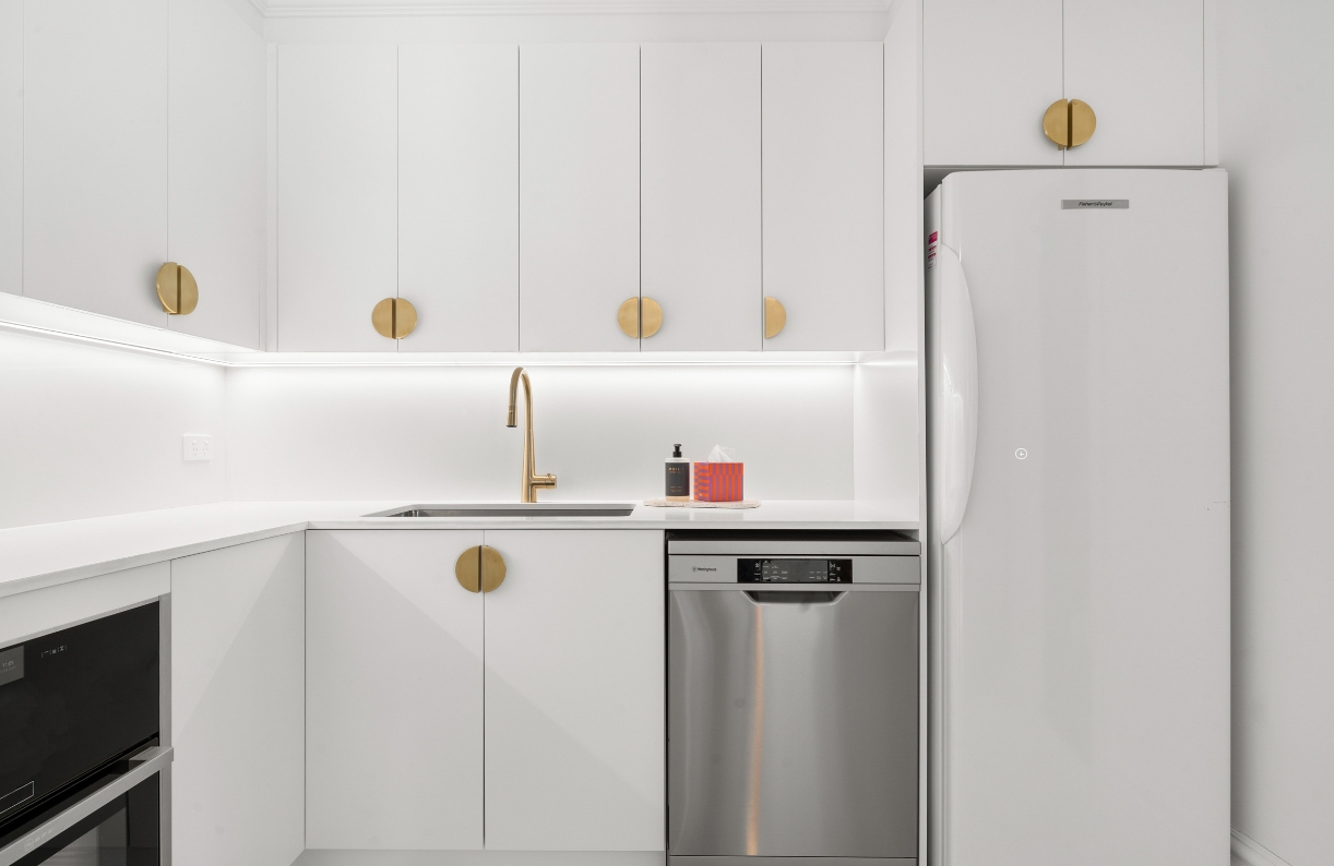 Serene Sea and Sky Inspired Interior with Crafted Floors