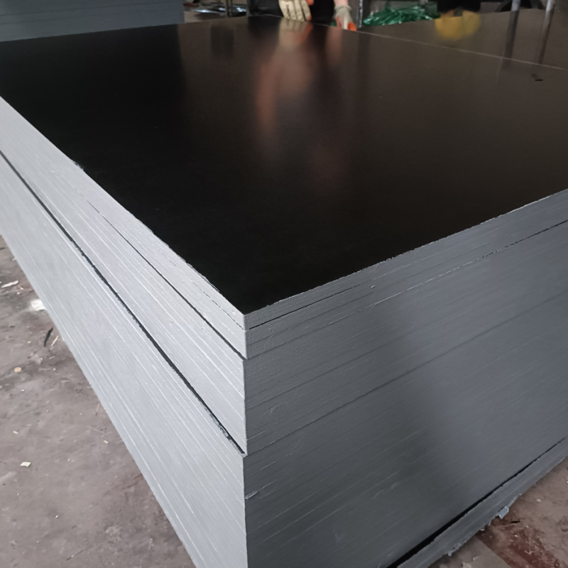 F17 formply 17mm black film faced plywood