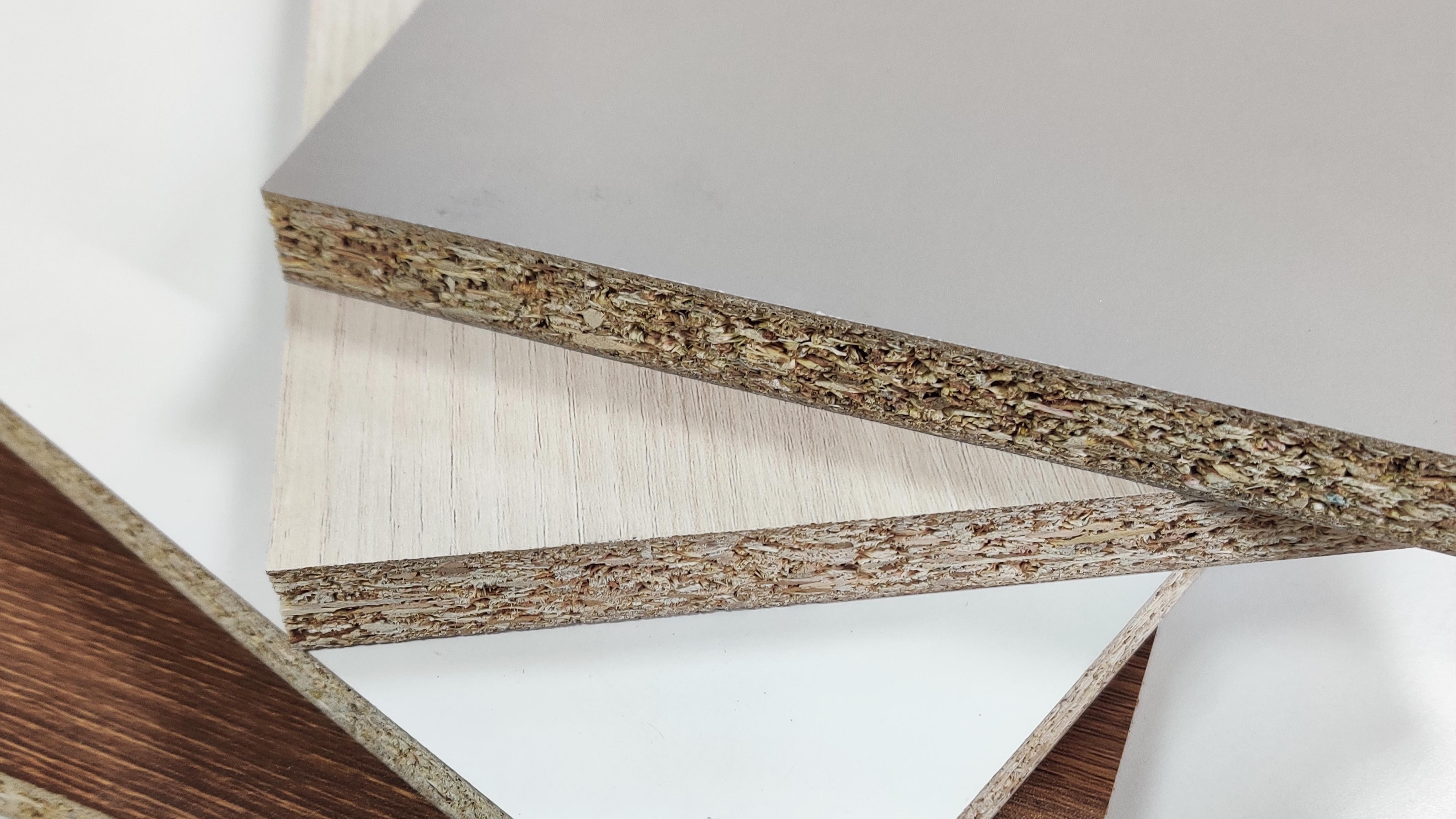 18mm melamine faced chipboard