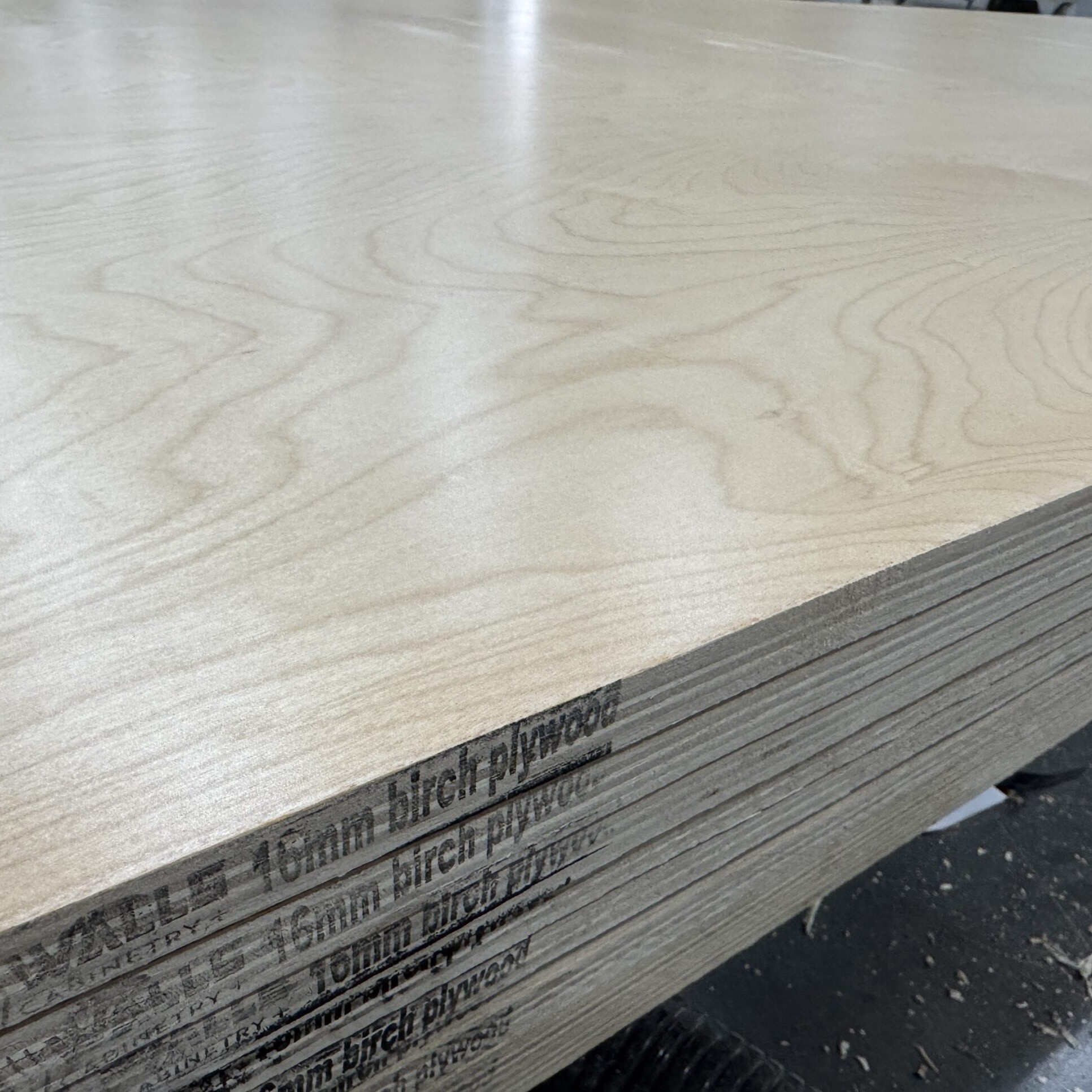 UV birch plywood
