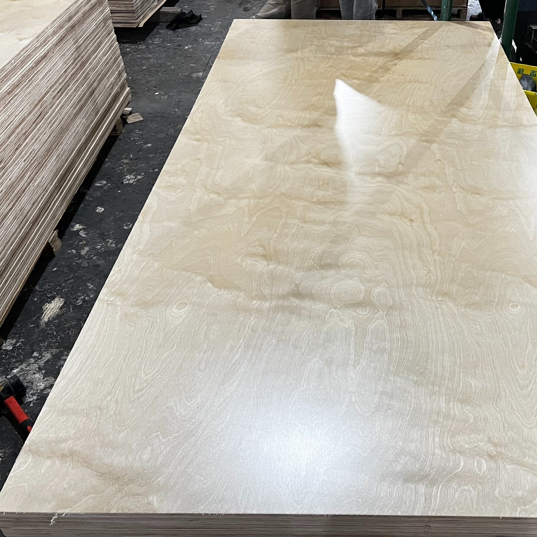 UV birch plywood
