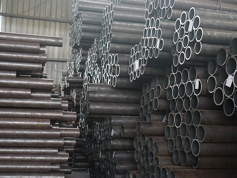 API 5CT J55 N80 Casing Tube 7 Inch BTC Threaded Seamless Casing Tubing Seamless Pipe Oil Gas Pipe