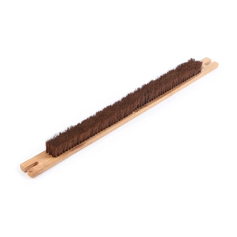 The shoe factory assembly line shoelace special brush has strong, tight and delicate bristles and can accept various customized special-shaped brushes
