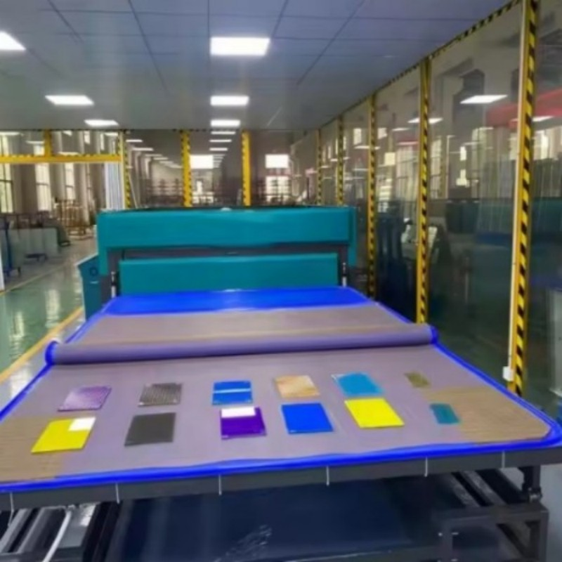 Glass laminating machine  