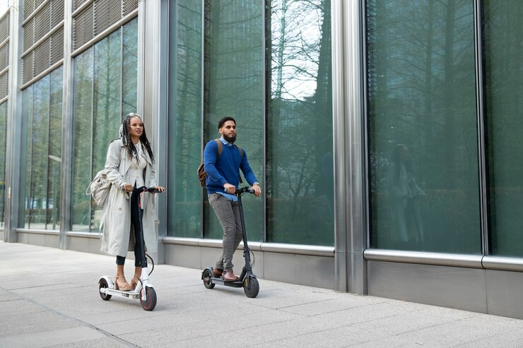 The Electric Scooter Market Continues to Heat Up with Technological Innovation and Policy Regulation in Parallel The Electric Scooter Market Continues to Heat Up with Technological Innovation and Policy Regulation in Parallel