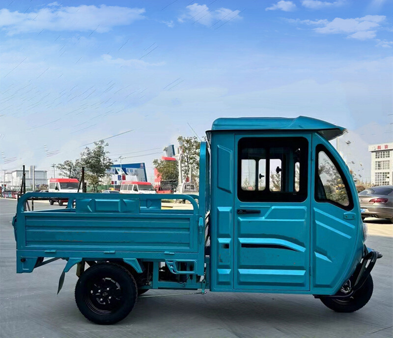HRRX-3A-007 ：Load-carrying  tricycle  with canopy