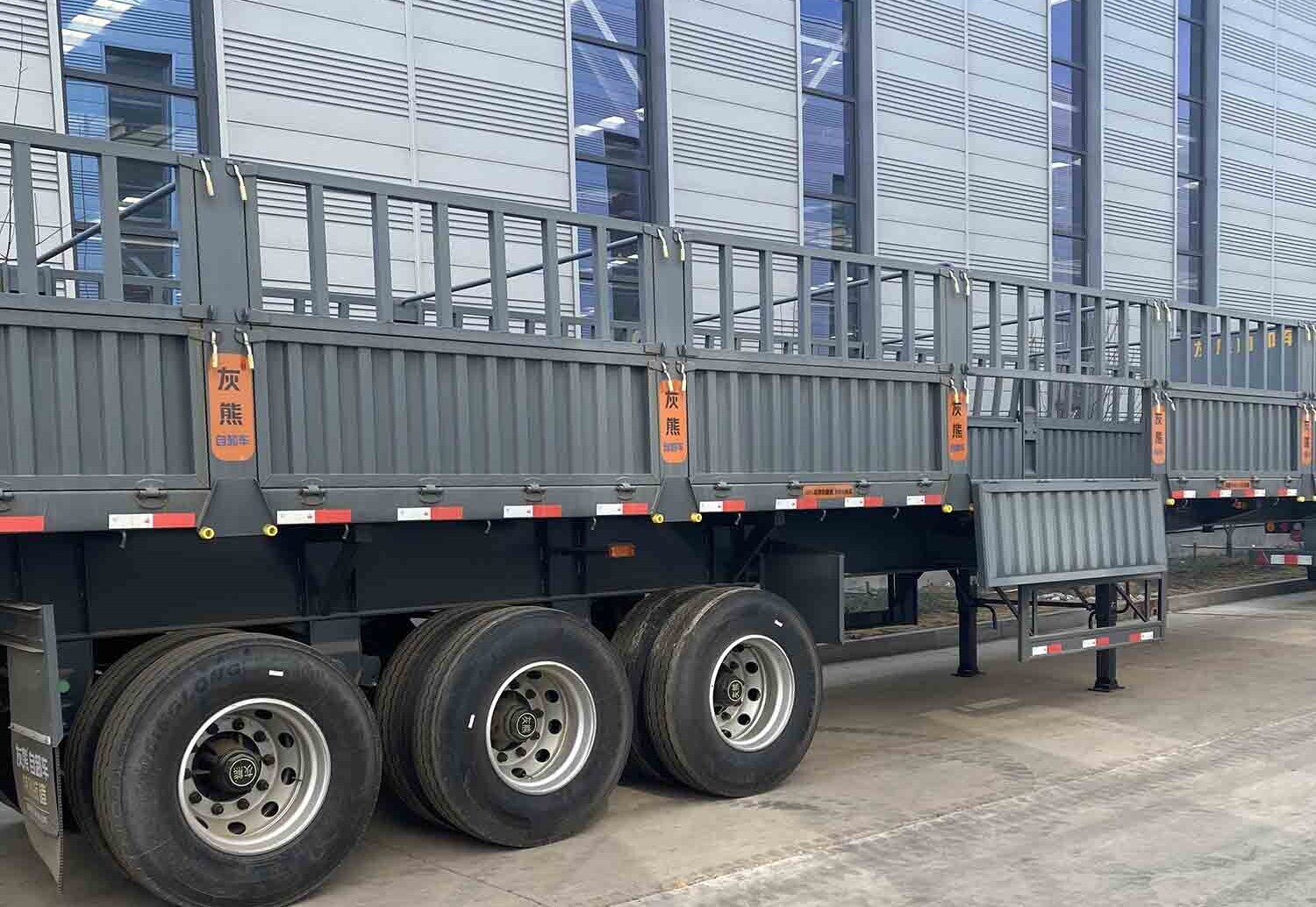 fence semi Trailer for sale/3 axle fence Trailer/60 ton fence semi Trailer manufacturer