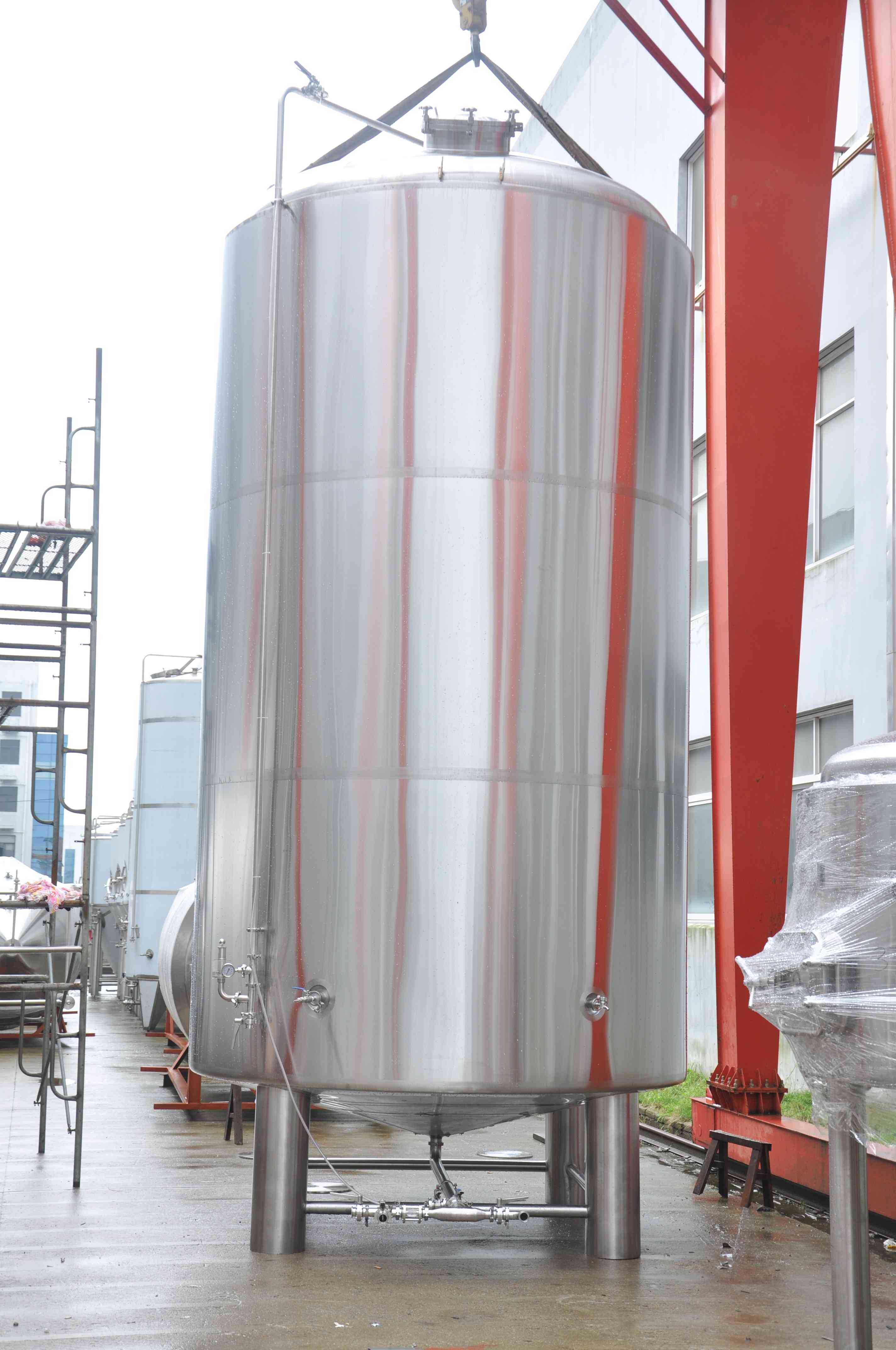 200HL Bright Beer Tank