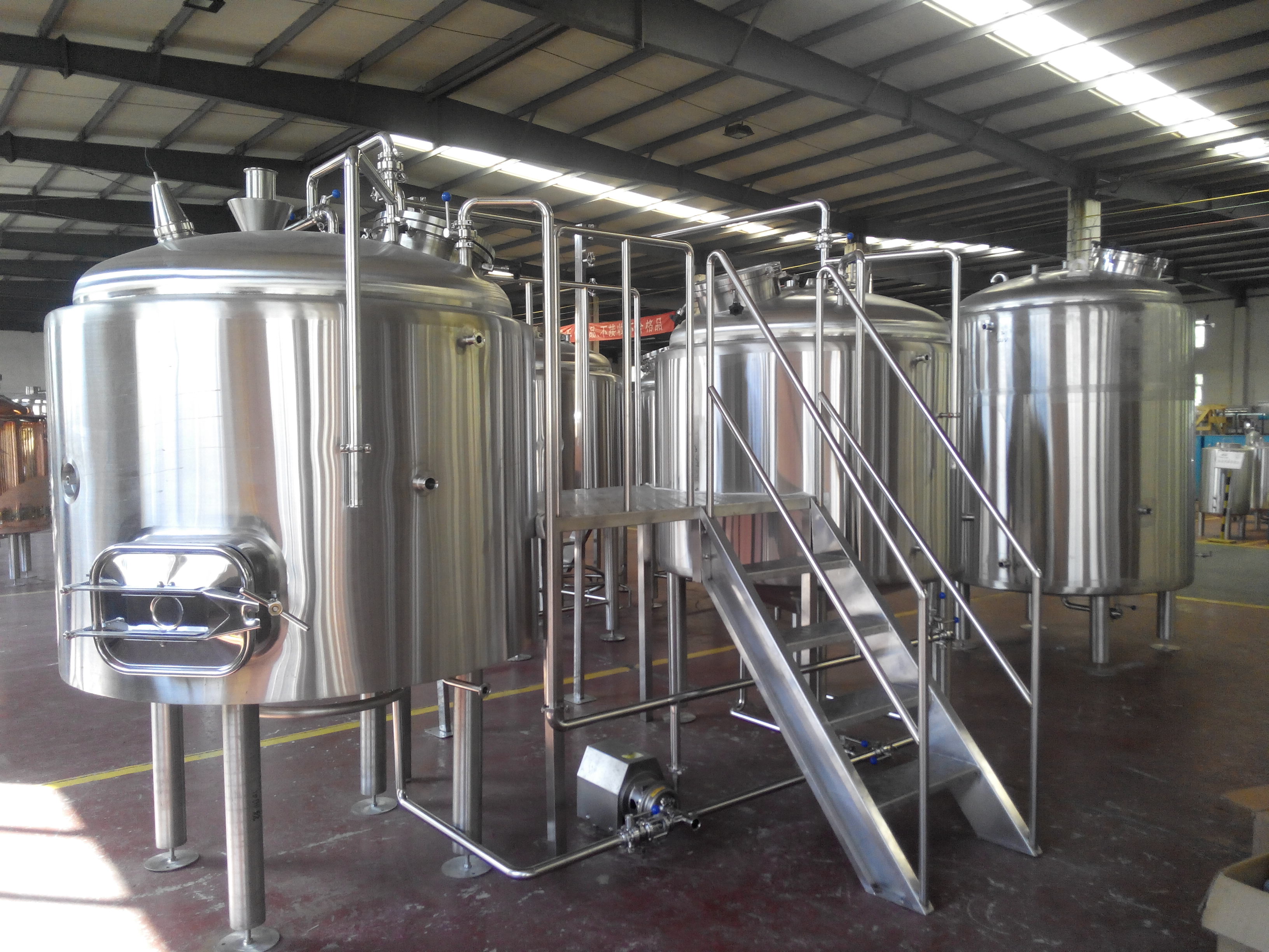 5 Key Benefits of Using a Brite Tank in Your Beverage Processing Line