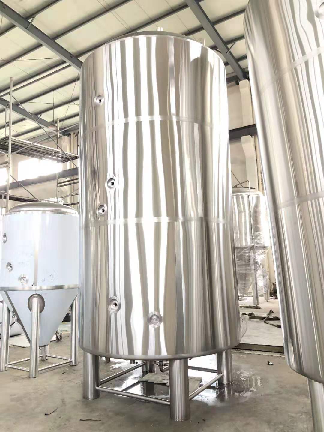 100HL Bright Beer Tank