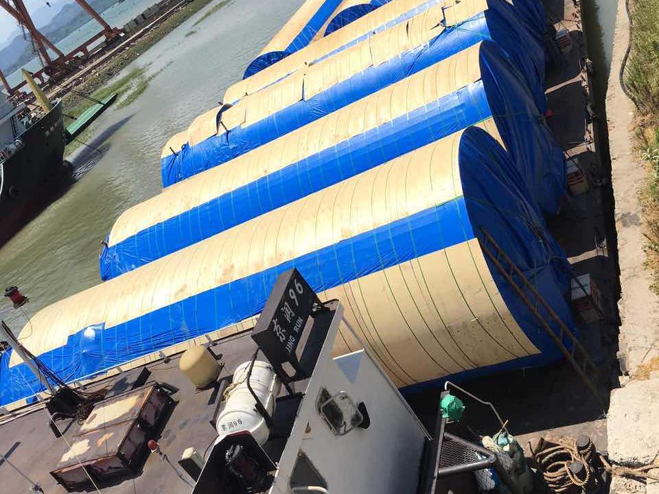 Our factory had made Waterproof poncho on the out of tanks before shippingl.jpg