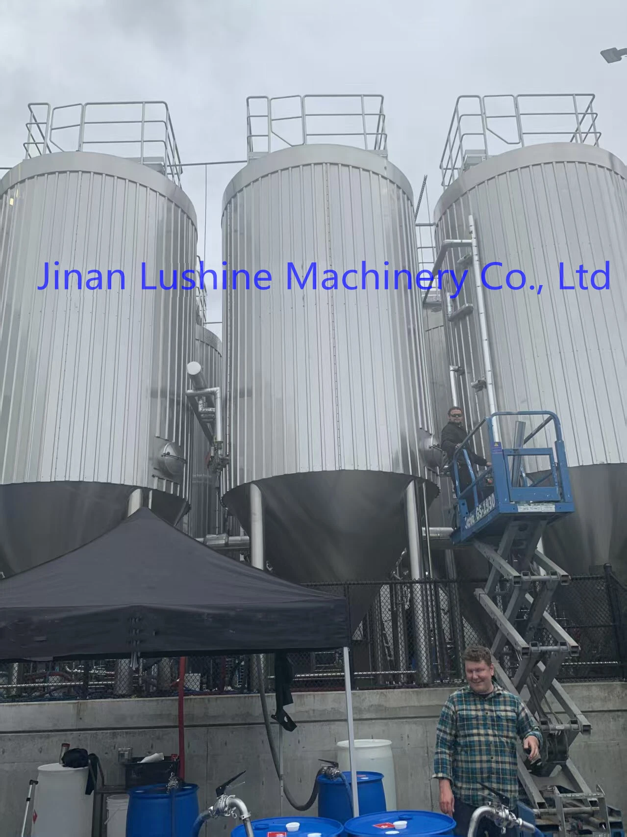 300HL Fermenters installed in Canada