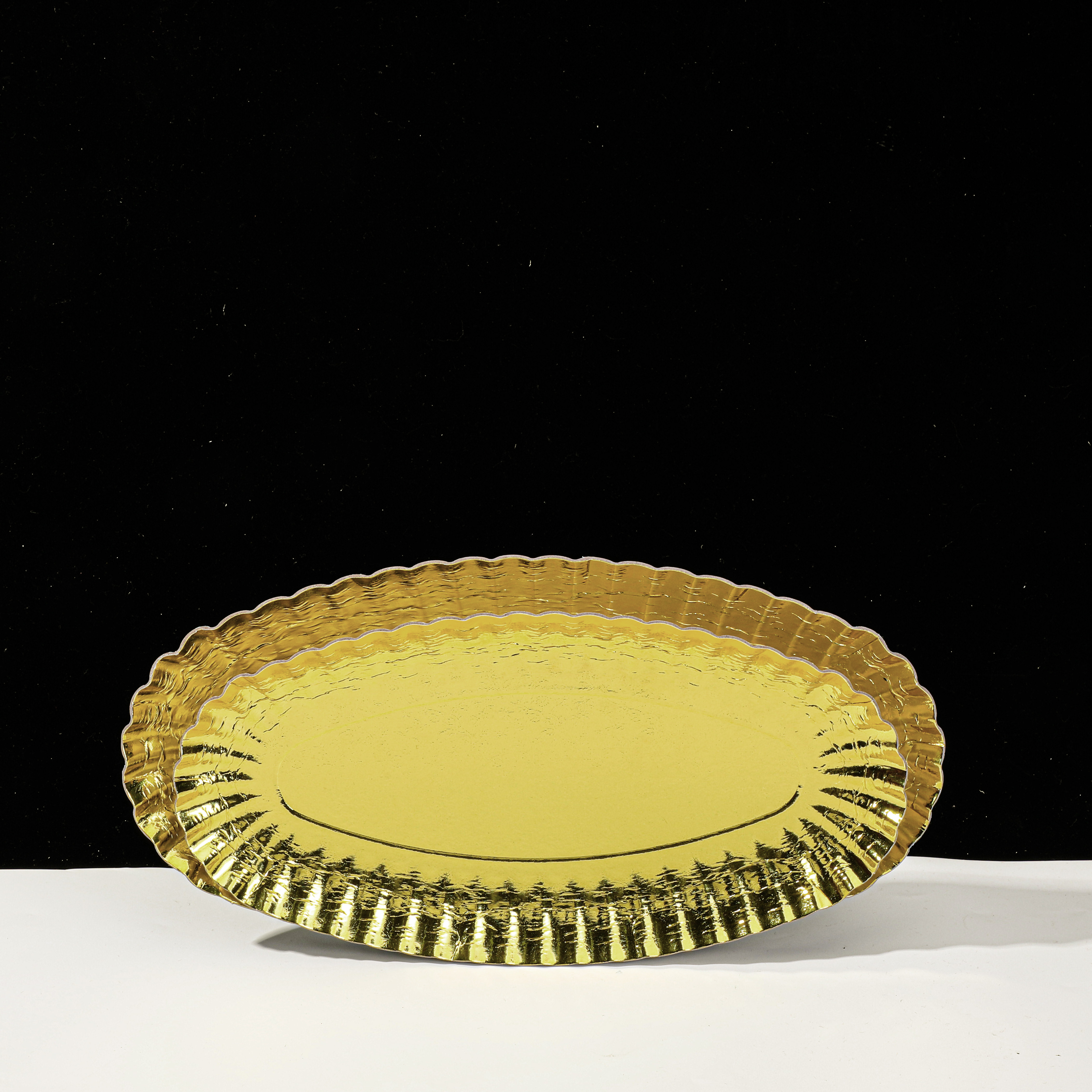 Golden Oval Paper Plates - Elegant & Durable 1.5mm Disposable Tableware