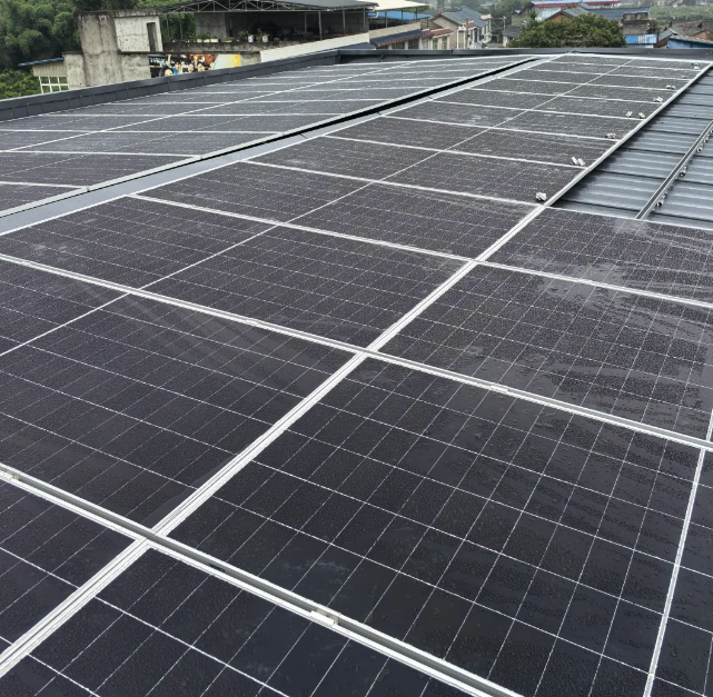 Revenue surges 156%! Solar photovoltaic upstart launches another acquisition spree