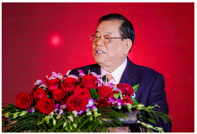 Three high-stakes gambles, and he won every time? A 73-year-old wealthy man from Ningbo teaches the solar power industry a lesson.