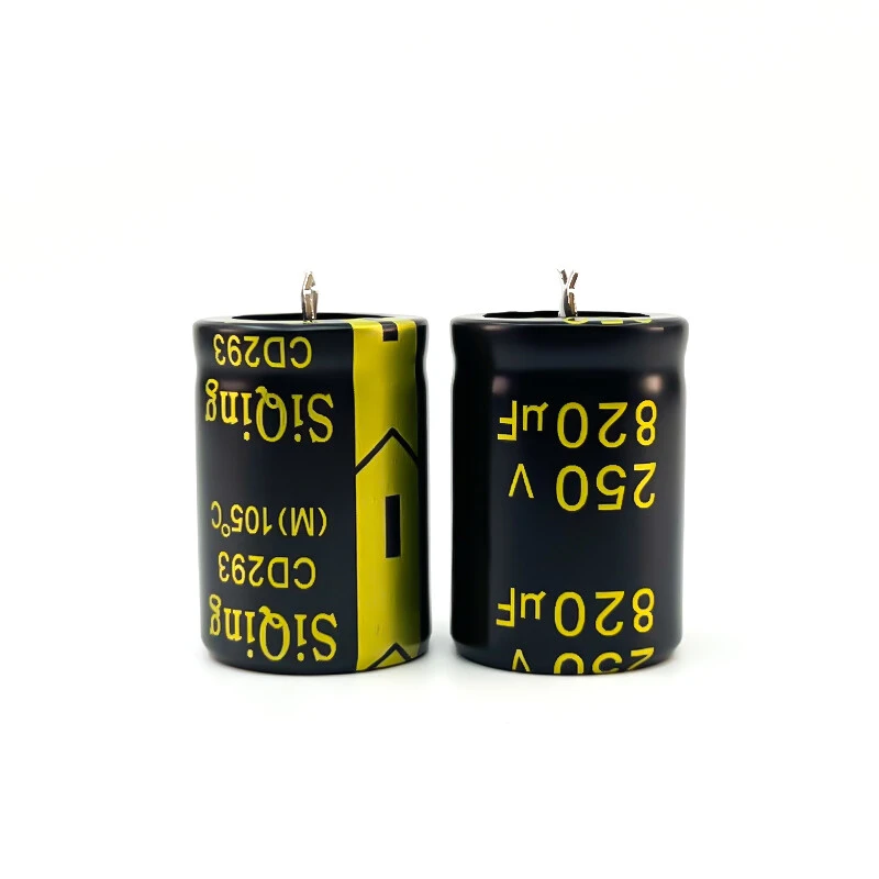 250v820uf
