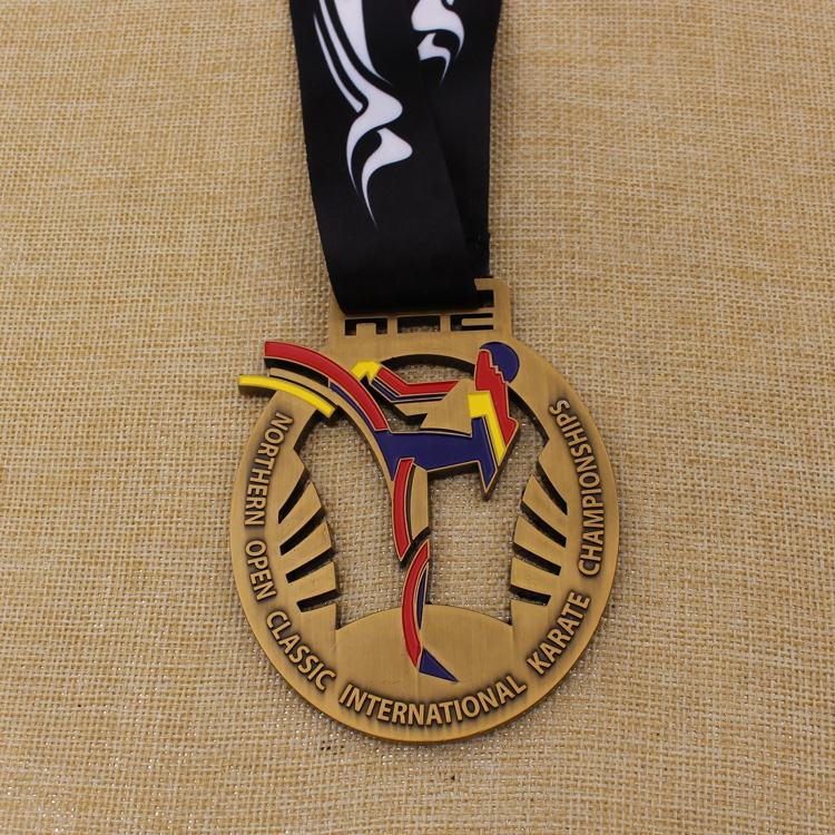 Customized Gold Medal Karate