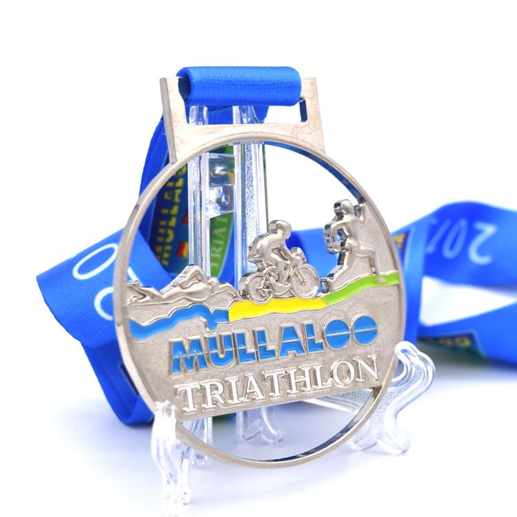 High Quality Customized Silver Plated Winter Edition Alpe Adria Ultra Trail Marathon Running Snowflake Medal with Custom Ribbon
