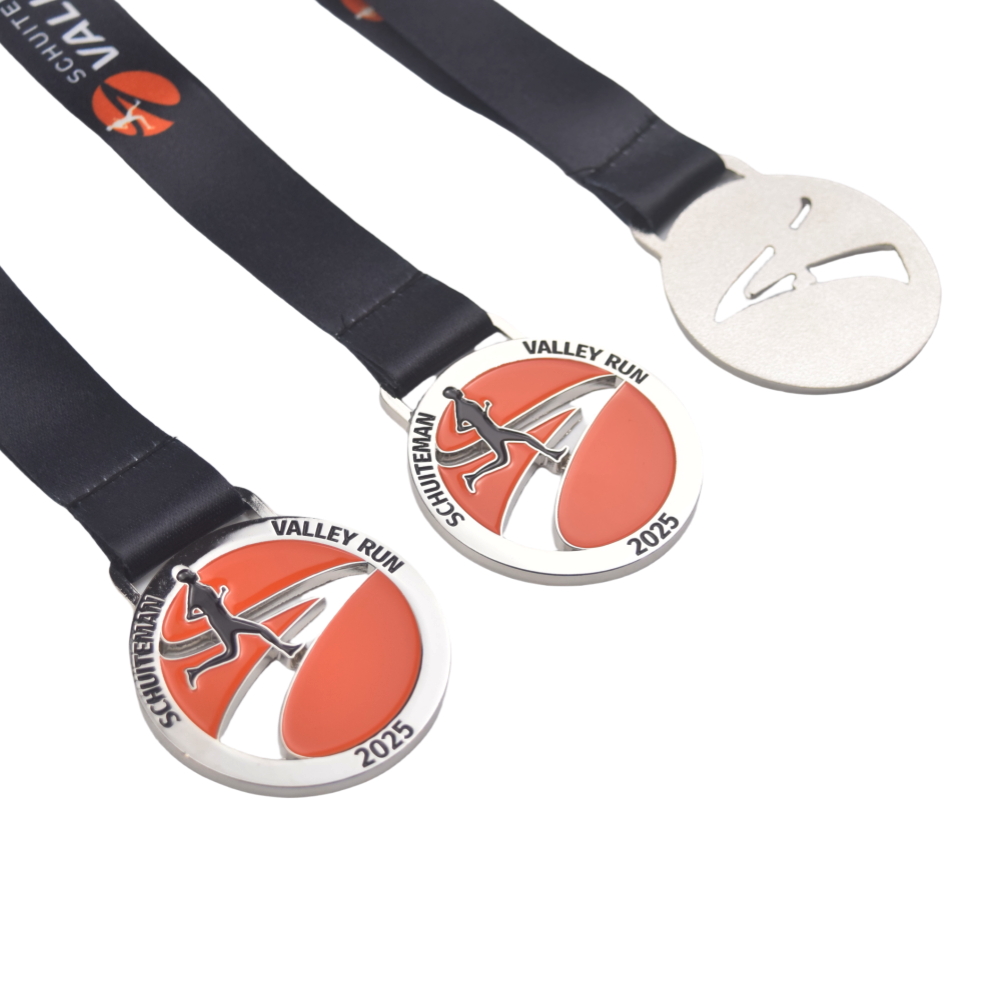 Factory Customized High Quality Zinc Alloy Shiny Silver Hollow Netherlands Schuiteman Finisher Valley Running Medal for Event