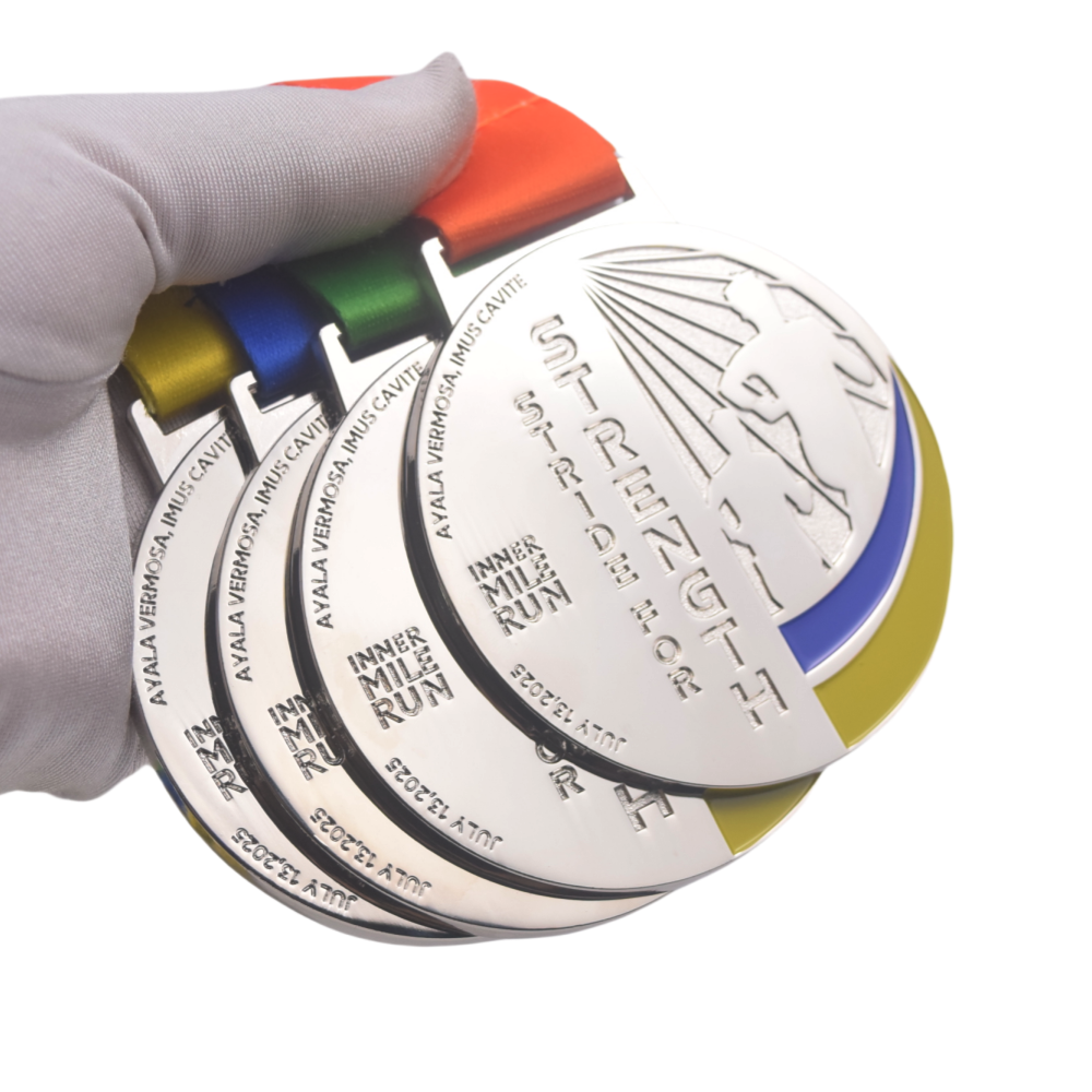 Factory Customized High Quality Zinc Alloy Shiny Silver Hollow Netherlands Schuiteman Finisher Valley Running Medal for Event