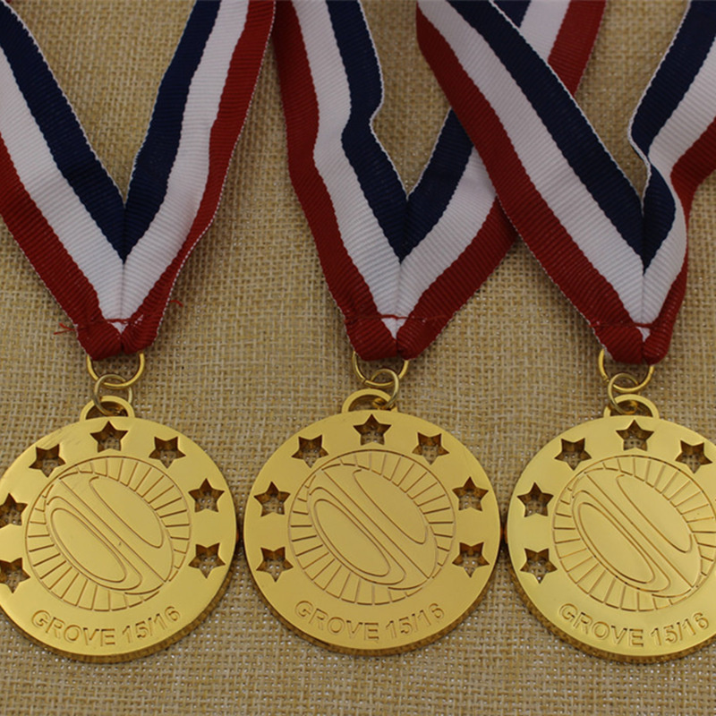 2016 Factory Supply Customized Metal Gold Rugby Medal