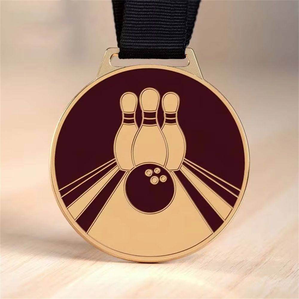 Wholesales Custom Soft Hard Enamel Bowling Sport Club Competition Trophies and Medals