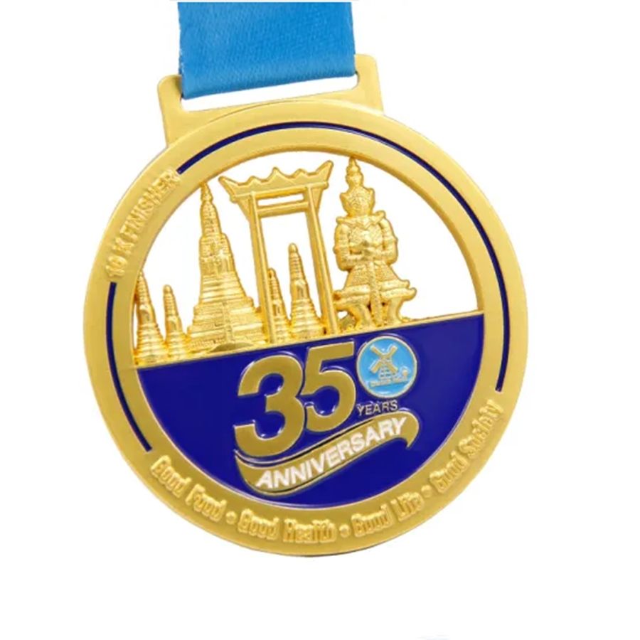 Metal hollow running medal, glittery pink silver commemorative badge