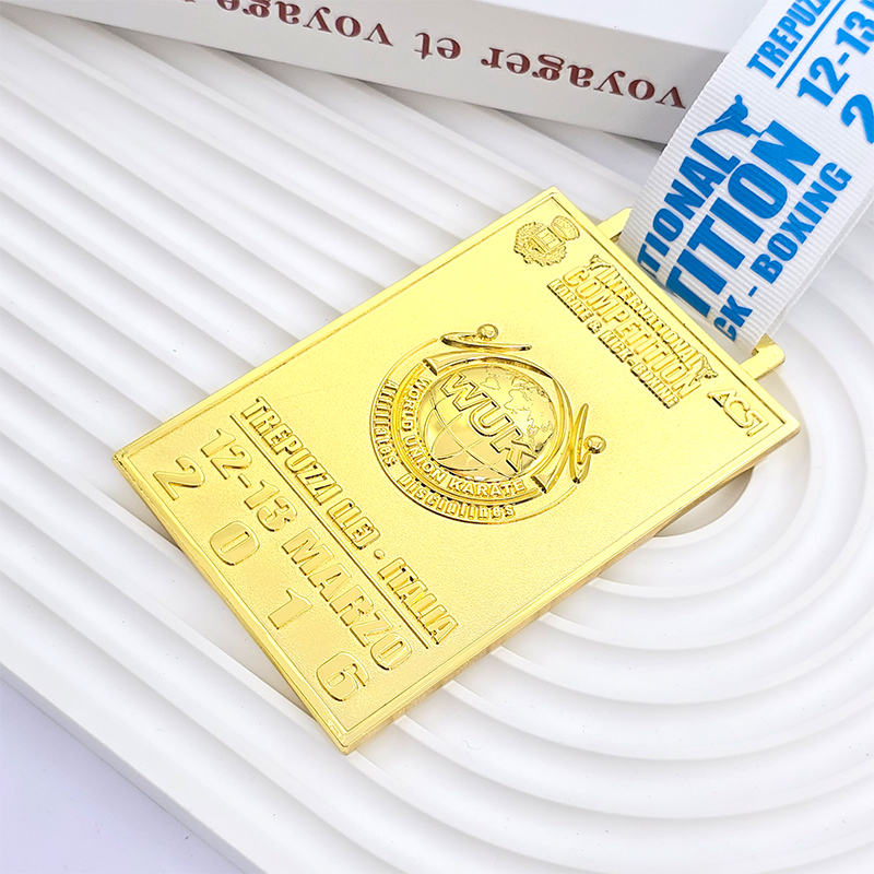 High-grade metal gold-plated embossed medal boxing event three-dimensional commemorative medal