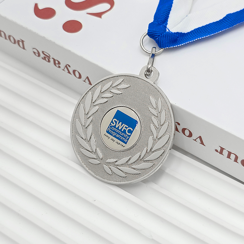 Community Project Silver Wheat Ear Relief Commemorative Medal, Metallic Charity Event Collectible Medal
