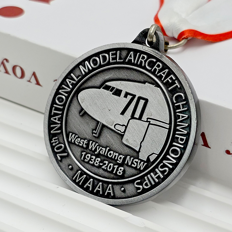 Retro gunmetal airplane relief commemorative medal for model aircraft championships, metallic model aircraft competition collectible medal