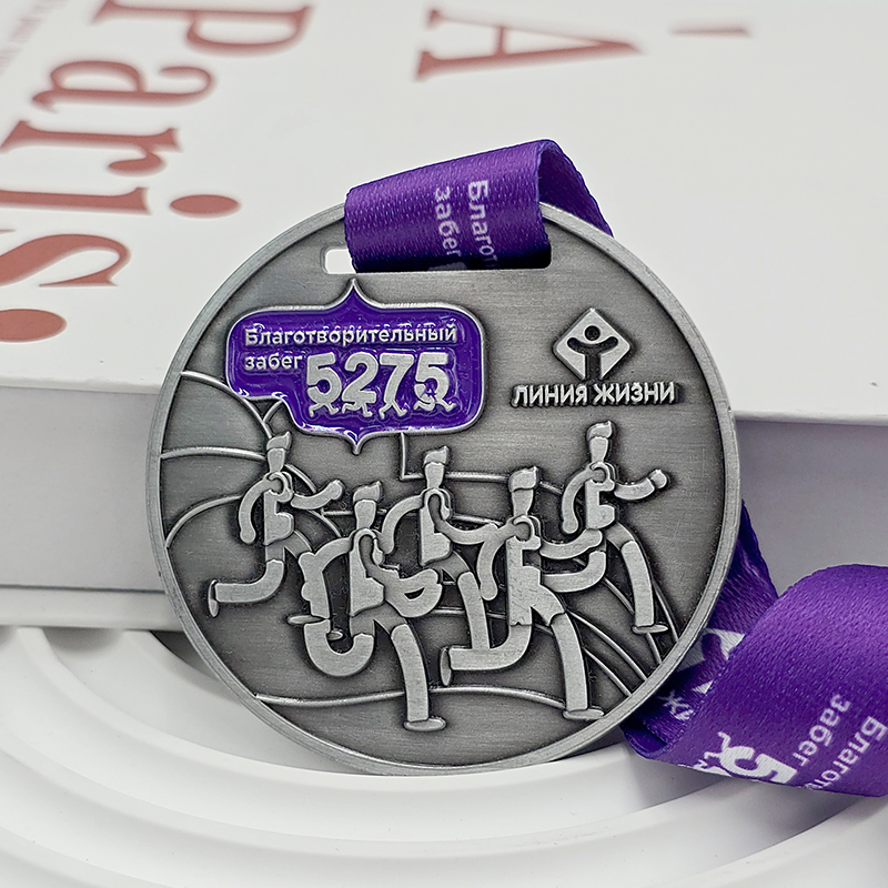 Retro gunmetal 3D embossed commemorative medal, metallic texture, charity running event collectible badge