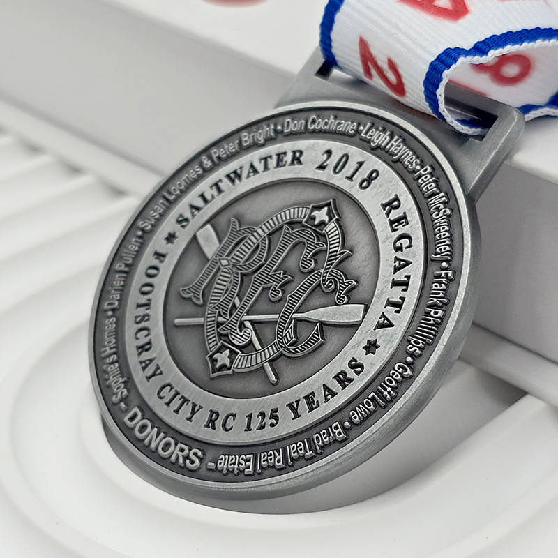 Retro silver metal medal rowing club anniversary rowing-themed 3D relief race collection