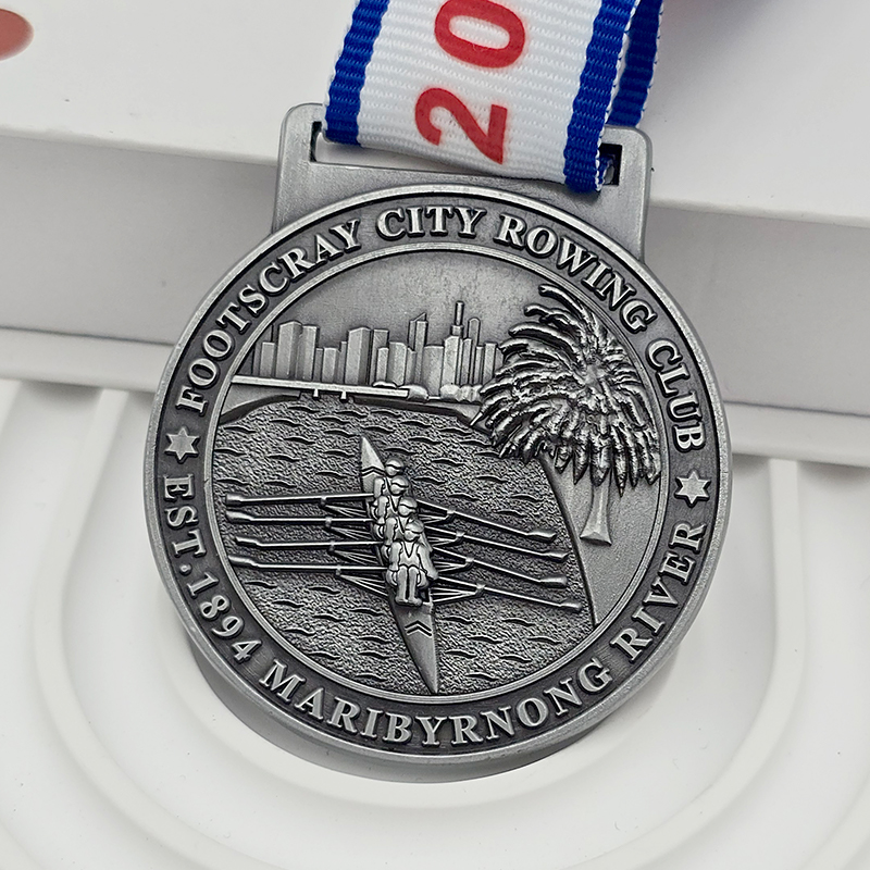 Retro silver metal medal rowing club anniversary rowing-themed 3D relief race collection