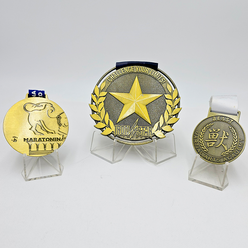 Vintage Gold Metal Medal Event Commemorative Animal Pentagram Chinese Character Relief Sports Collection Ornament