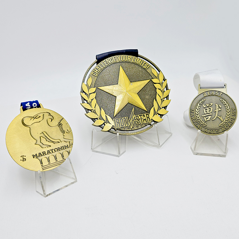 Vintage Gold Metal Medal Event Commemorative Animal Pentagram Chinese Character Relief Sports Collection Ornament