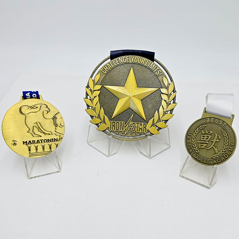 Vintage Gold Metal Medal Event Commemorative Animal Pentagram Chinese Character Relief Sports Collection Ornament