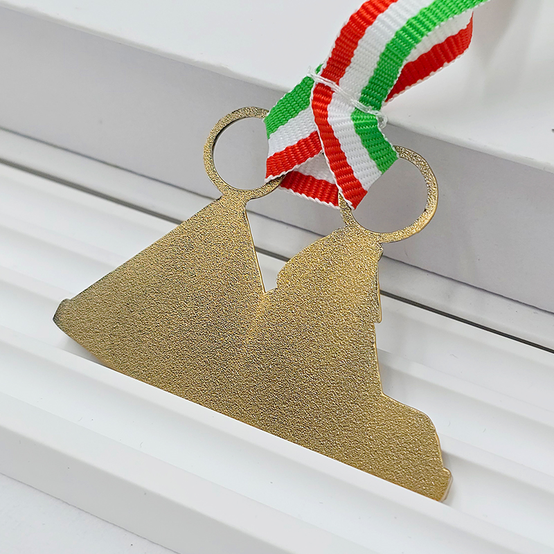 Vintage bronze metal medal, Egyptian Sphinx pyramid relief, Italian tricolor ribbon commemorative ornament, exotic cultural collectible badge