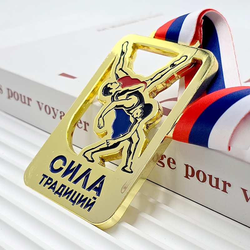 Australian sporting event metal medal set, including commemorative medals for athletics, bowling, kayaking, etc., featuring maps and kangaroo reliefs. A collectible set of Australian sporting event medals.