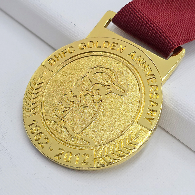 International competition and commemorative medal sets: Futsal Super Cup / BHPC Golden Jubilee / Fun Cartoon Competitions, etc.; Sports / Figure reliefs; Professional and special event collectible sets.